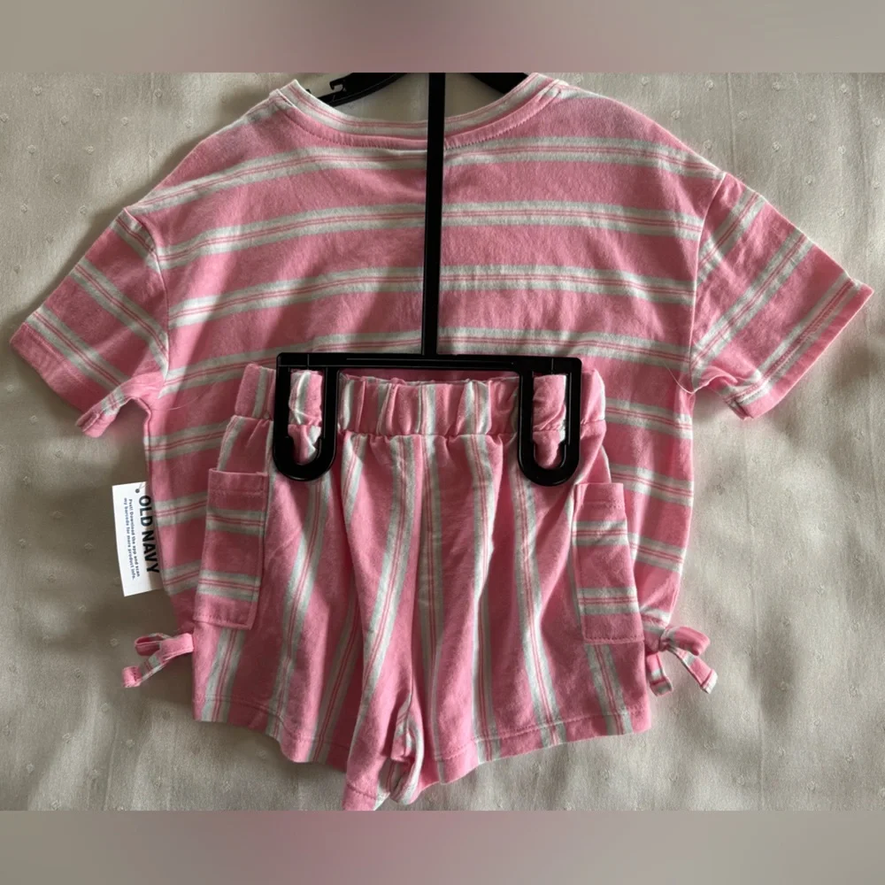 NWT Old Navy Pink and White Striped Girls Set with Lobster Applique - Picture 3 of 8